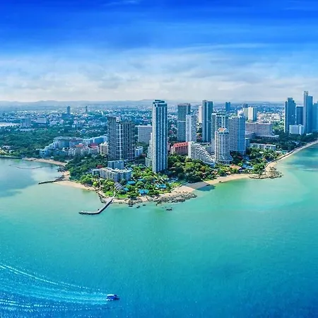 Apartment The Palm Wongamat ,world Class Luxury Seaview Condo, Private The Sanctuary Of Truth Pattaya
