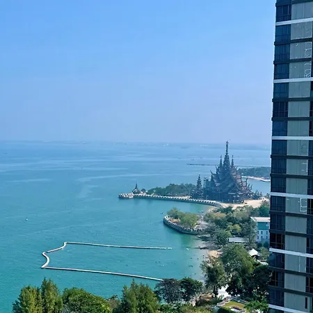 Apartment The Palm Wongamat ,world Class Luxury Seaview Condo, Private The Sanctuary Of Truth Pattaya