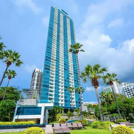 Apartment The Palm Wongamat ,world Class Luxury Seaview Condo, Private The Sanctuary Of Truth Pattaya