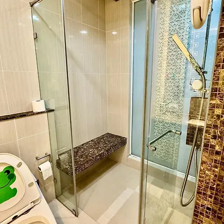 The Palm Wongamat ,world Class Luxury Seaview Condo, Private The Sanctuary Of Truth Apartment Pattaya