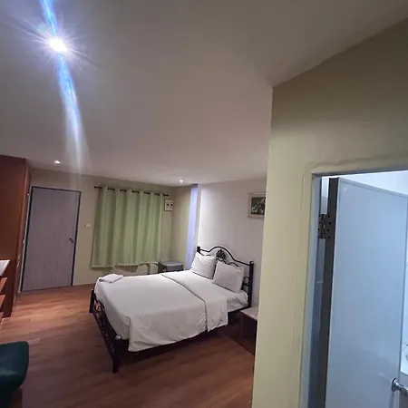 Paradise Apartment *