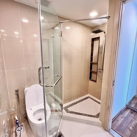 Better Than 1 Bedroom In Peak Towers *
