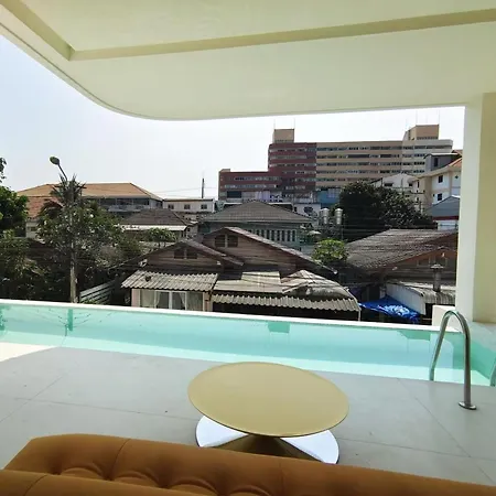 On The Cloud Luxury Pool Pattaya