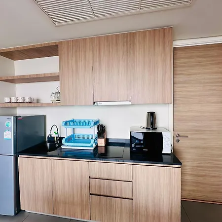 Zire Wongamat Apartment *