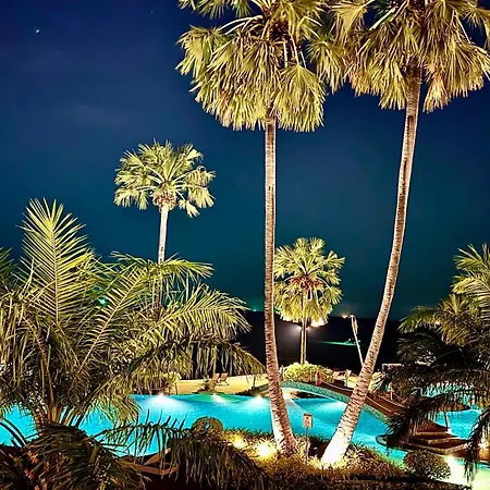 The Palm Wongamat ,world Class Luxury Seaview Condo, Private The Sanctuary Of Truth Apartment *