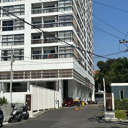 Jomtien Treetops Apartment