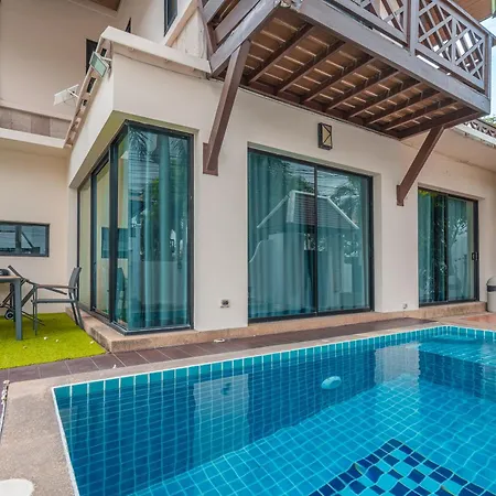 Villa Thai 3b Near Hollywood Pattaya