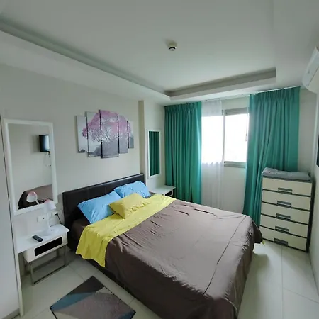1 Bedroom Water Park Apartment
