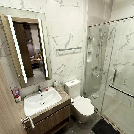 Super Luxury 3 Bedroom Private Pool With Jacuzzi, Near 711, 10 Minutes To Walking Street And - Mt8 *