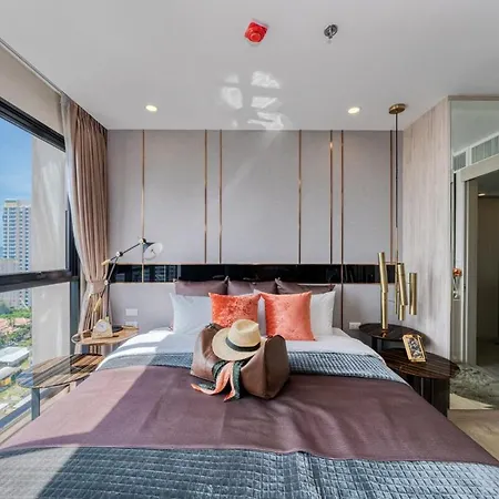 New! The Panora 1br King Seaview Penthouse