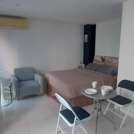 Studio-pool View - C1 Ccr * Pattaya