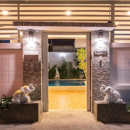 Center Pool 6br 14 Persons Sauna Pool Table Karaoke Bbq