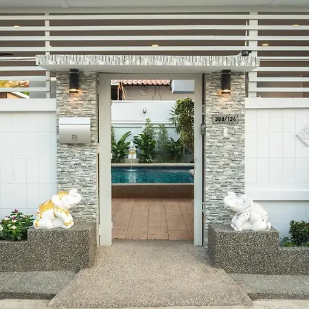 Villa Center Pool 6br 14 Persons Sauna Pool Table Karaoke Bbq
