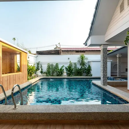 Center Pool 6br 14 Persons Sauna Pool Table Karaoke Bbq Villa Pattaya