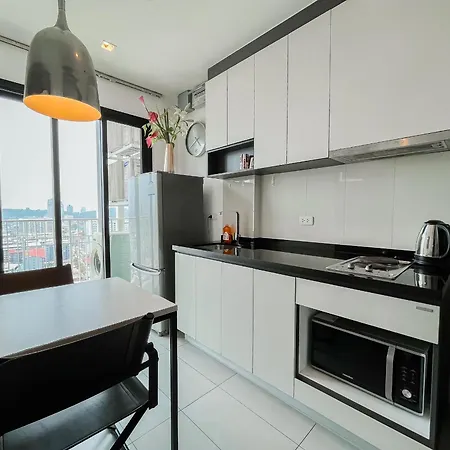 The Base Pattay Cd Apartment