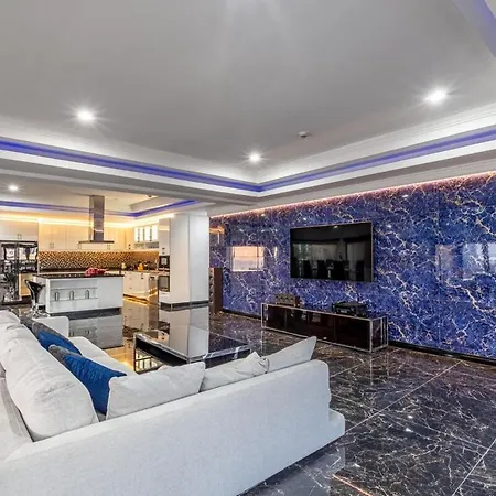 Pratumnak Penthouse X Monthstayz Thailand *
