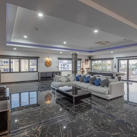 Apartment Pratumnak Penthouse X Monthstayz Thailand