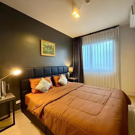 Apartment Spacious 2 Bedroom Corner Unit Near Walking Street *
