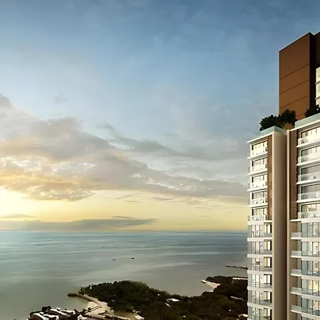 Spacious 2 Bedroom Corner Unit Near Walking Street Pattaya