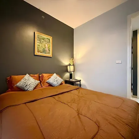 Spacious 2 Bedroom Corner Unit Near Walking Street