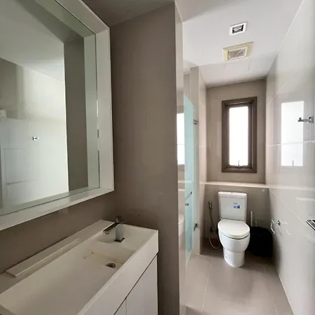 Apartment Baan Plai Haad, 2 Min Walk To Wong Amat Pattaya