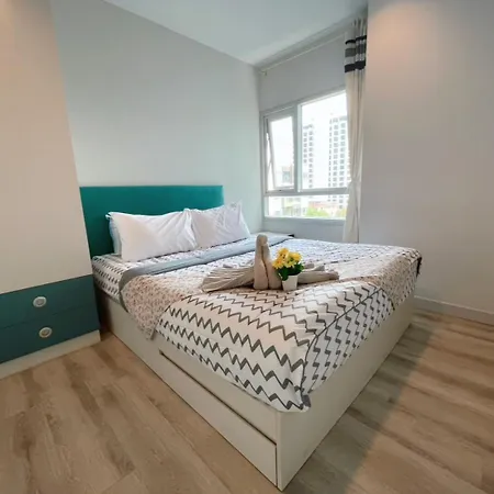 Centric Sea Pap Cafe Apartment Pattaya
