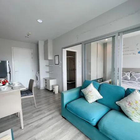 Apartment Centric Sea Pap Cafe Pattaya
