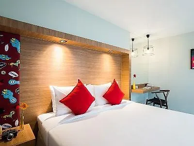 Sunshine Hip Hotel