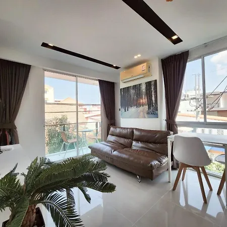 1 Bedroom 1 Bathroom - Ccr 3 *