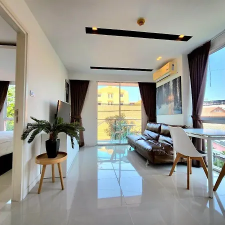 1 Bedroom 1 Bathroom - Ccr 3