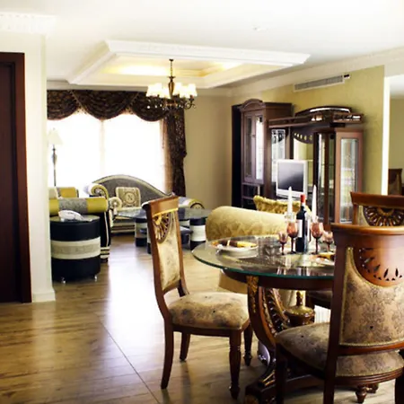 Four Seasons Place 4* Pattaya