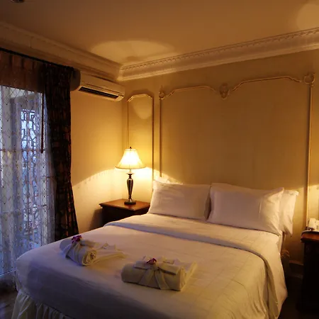 Four Seasons Place Hotel Pattaya