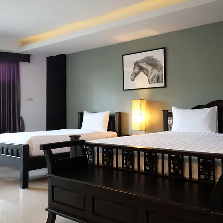 Sunday Wongamat Privacy Hotel