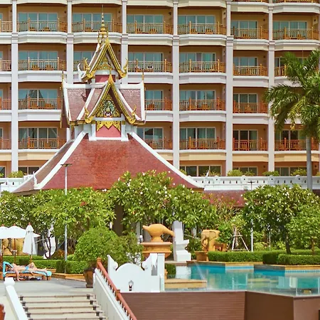 The Heritage Beachfront 4* Pattaya