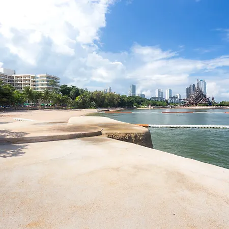 Garden Sea View 5* Pattaya