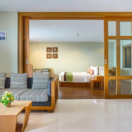 Resort The Heritage Beachfront 4*