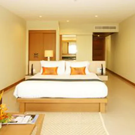 The Heritage Beachfront 4* Pattaya