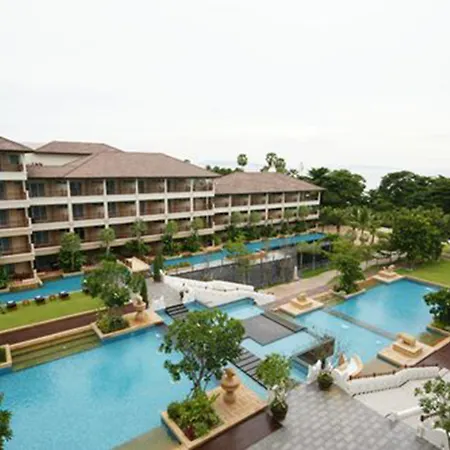The Heritage Beachfront 4* Pattaya
