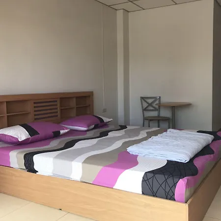 Eve Place - Hostel *