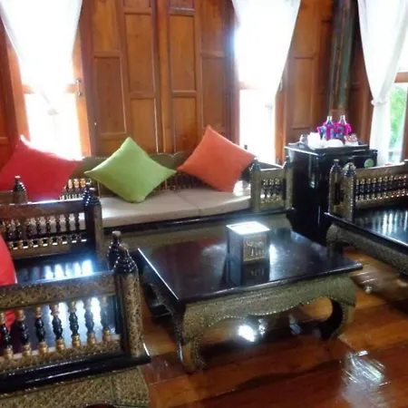 Hotel At 3*