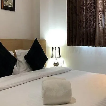 Na Lanna Hotel