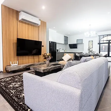 5 Bed Arcadia - 6 Villa Pattaya