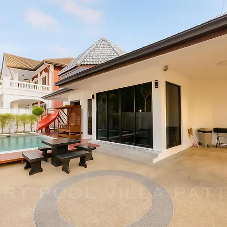 Heart Pool Villa Pattaya