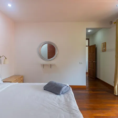 4 Bed Songthai - 5 * Pattaya