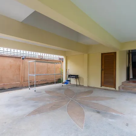4 Bed Songthai - 5 Pattaya