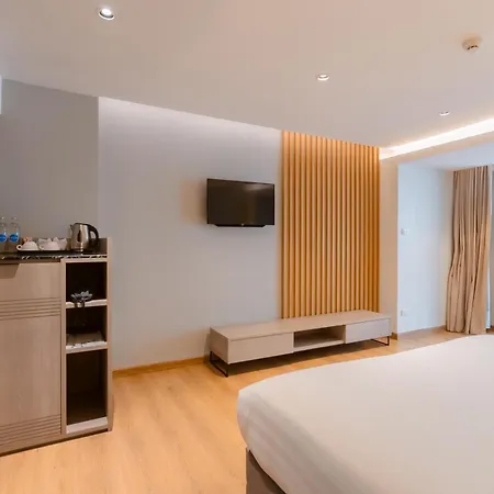 Sandy Spring Hotel