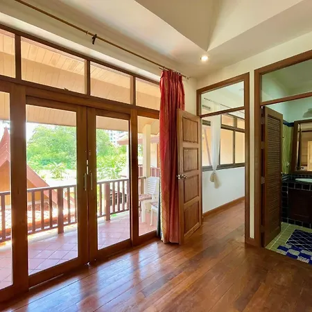 4 Bed Songthai - 5