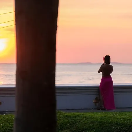 The Heritage Beachfront 4*