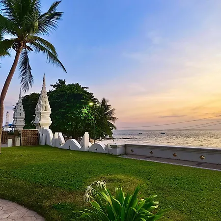 The Heritage Beachfront 4*