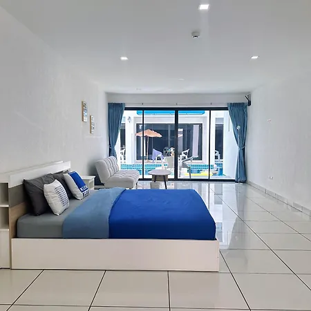 Monalisa Pararise Pool Homestay *